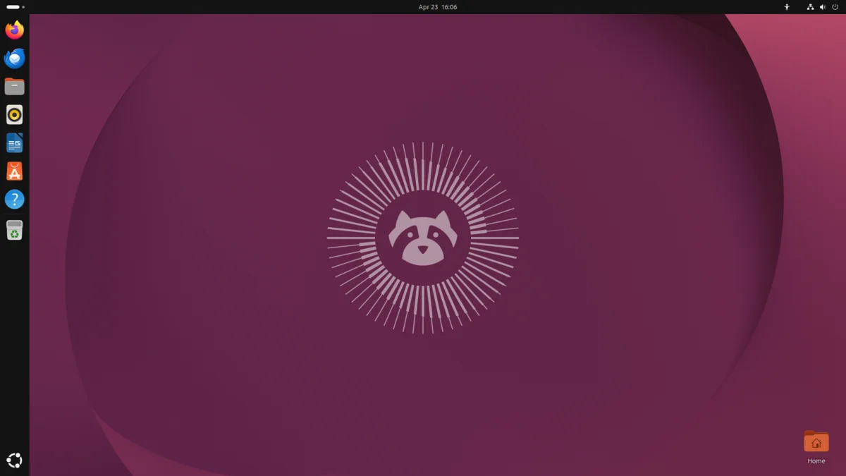 Ubuntu 26.04 LTS desktop environment after a clean installation